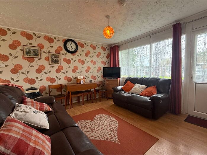 2 Bedroom Chalet For Sale In Beach Road, Hemsby, Great Yarmouth, NR29