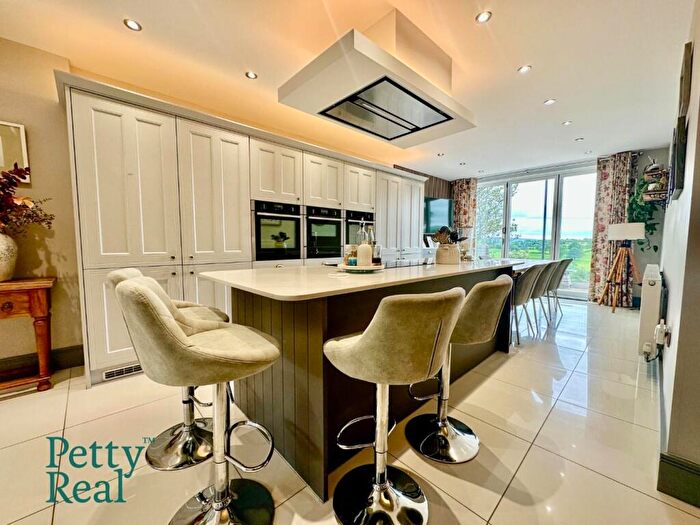 5 Bedroom Semi-Detached House For Sale In Gisburn Road, Blacko, BB9