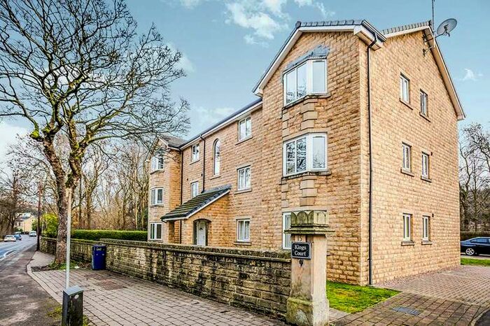 2 Bedroom Apartment To Rent In Kings Court, 15 Kings Mill Lane, Huddersfield, West Yorkshire, HD1