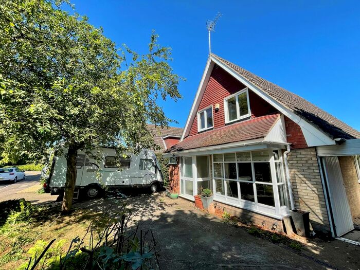 3 Bedroom Property To Rent In Malsters Close, Mundford, Thetford, IP26