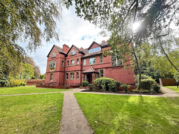 1 Bedroom Apartment For Sale In Holme Road, Didsbury, M20