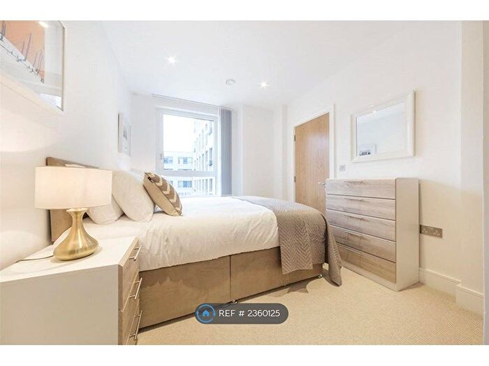 2 Bedroom Flat To Rent In Aurora Point, London, SE16