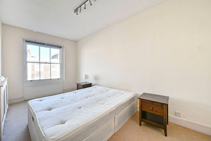 1 Bedroom Flat To Rent In Orsett Terrace, Bayswater, London, W2