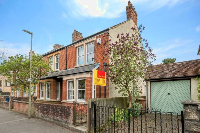 3 Bedroom Semi-Detached House To Rent In Stephen Road, Central Headington, OX3