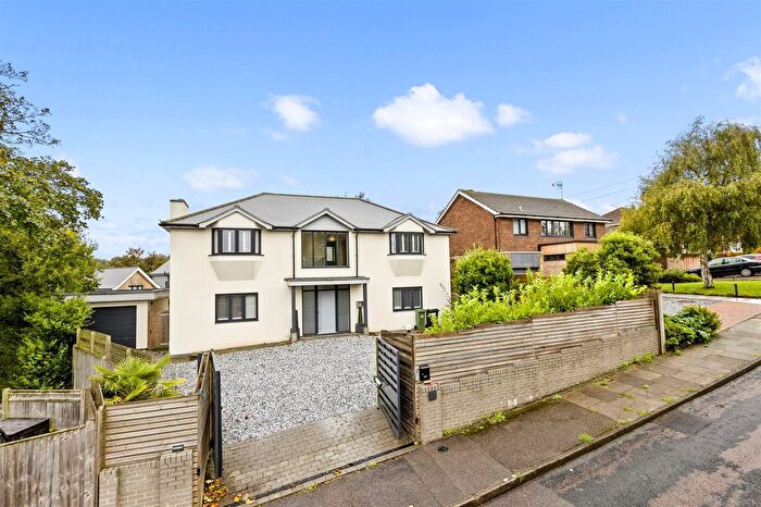 4 Bedroom Detached House To Rent In Colebrook Road, Brighton, BN1