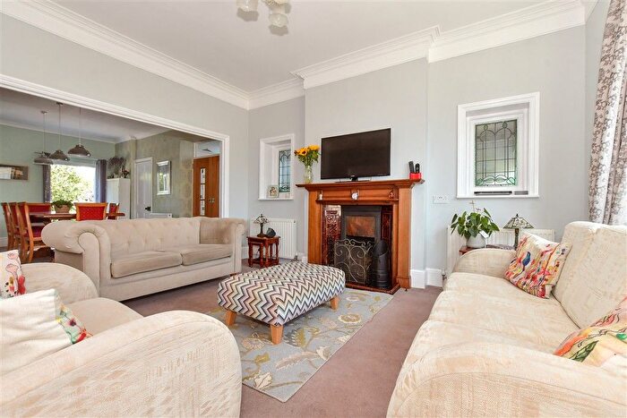 4 Bedroom Detached House For Sale In The Avenue, Kingsdown, Deal, Kent, CT14