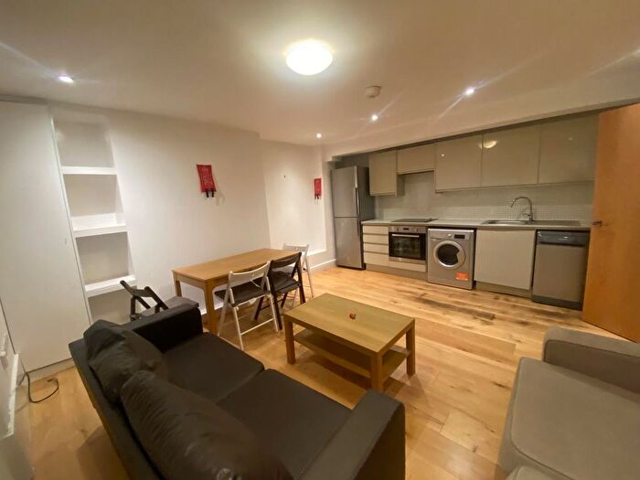 3 Bedroom Flat To Rent In St. John's Grove, London, N19