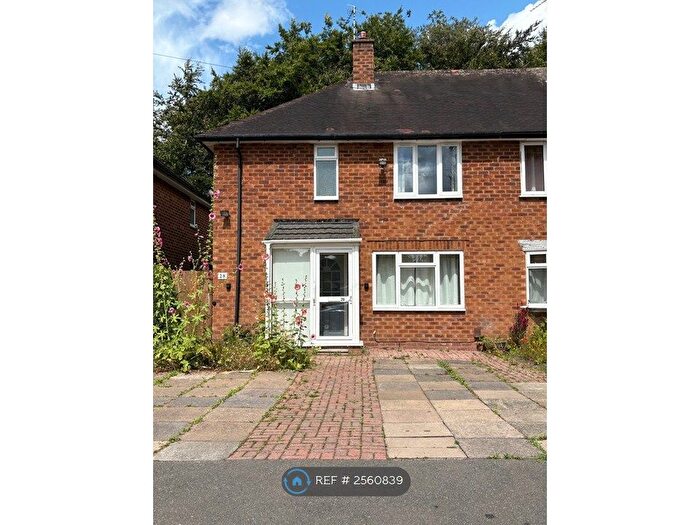 3 Bedroom Semi-Detached House To Rent In Broomfields Close, Solihull, B91