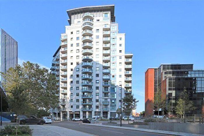 1 Bedroom Flat To Rent In City Tower, Limeharbour, Crossharbour, South Quay, London, E14