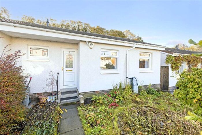 2 Bedroom Terraced Bungalow For Sale In Howden Hall Court, Edinburgh, EH16