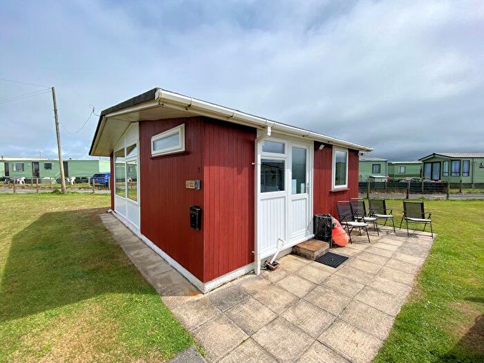 2 Bedroom Park Home For Sale In Tywyn, LL36