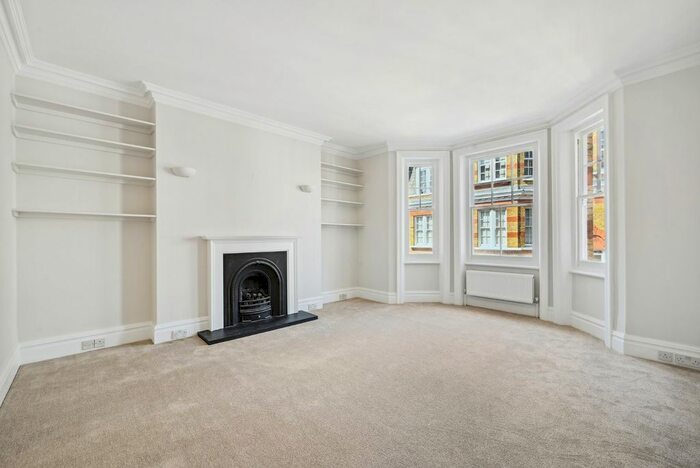 3 Bedroom Flat To Rent In Bullingham Mansions, Kensington Church Street, London, W8