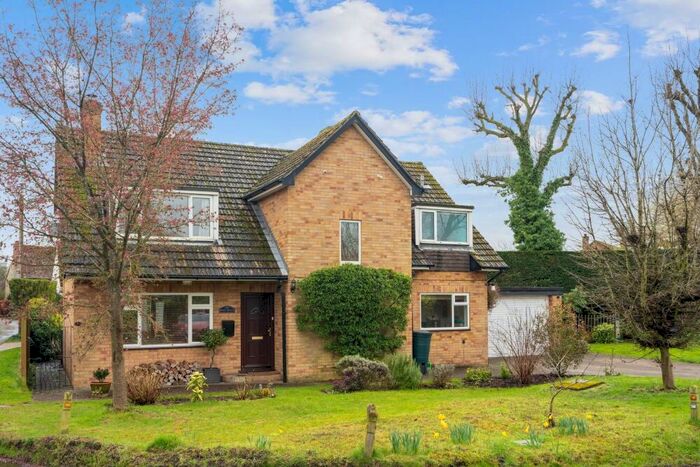 4 Bedroom Detached House For Sale In Hope House, Roke, OX10