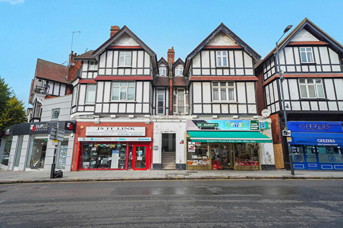 2 Bedroom Flat For Sale In High Road, London, NW10