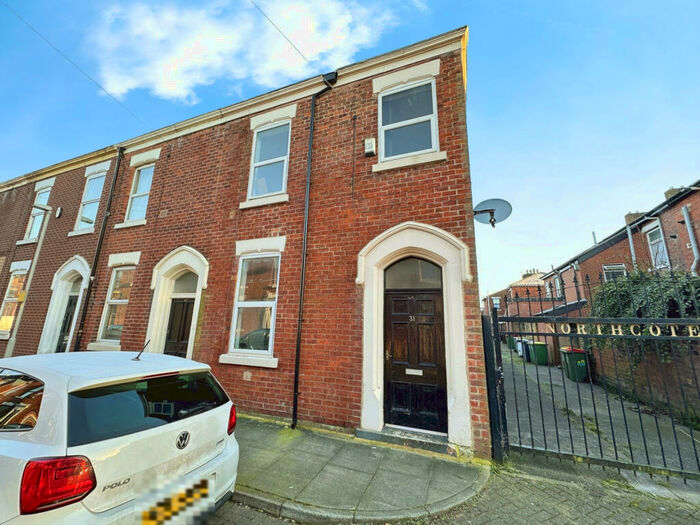 3 Bedroom End Of Terrace House To Rent In Northcote Road, Preston, Lancashire, PR1