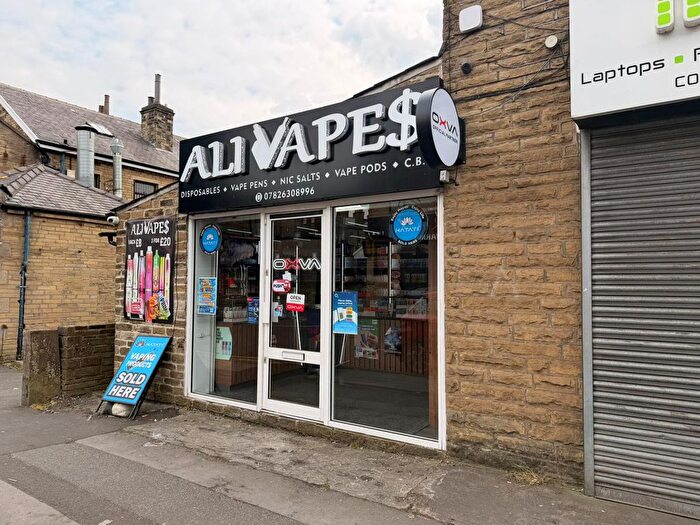Retail Premises To Rent In Duckworth Lane, Bradford, West Yorkshire, BD9
