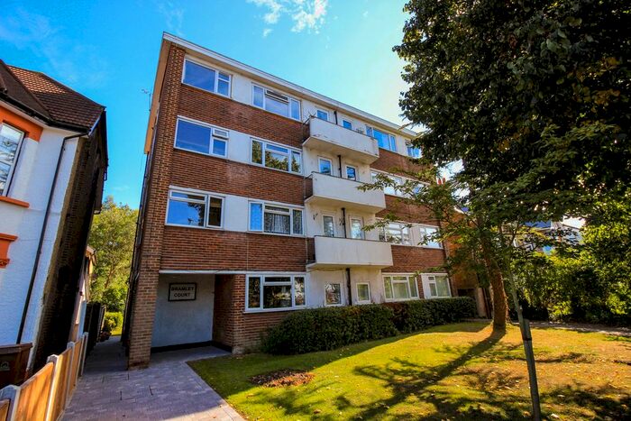 2 Bedroom Flat To Rent In The Ridgeway, London, E4