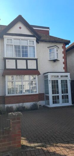 4 Bedroom Hotel To Rent In The Glen, Wembley, HA9