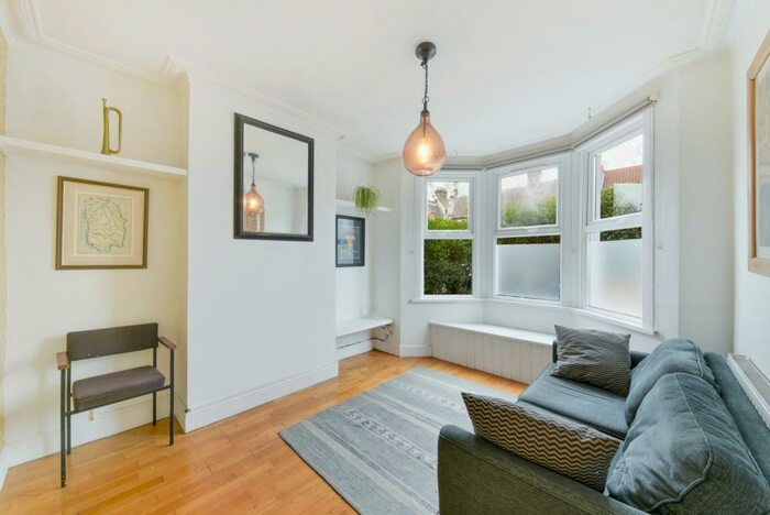 2 Bedroom Terraced House To Rent In Winns Avenue, Walthamstow, London, E17