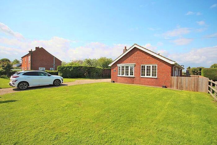 3 Bedroom Detached Bungalow For Sale In King Street, Yarburgh, Louth, LN11