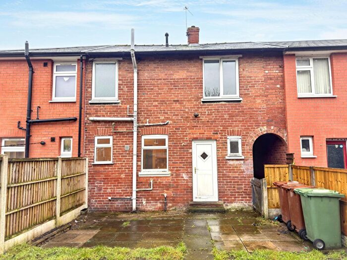 3 Bedroom Terraced House For Sale In Rufford Street, Wakefield, WF2