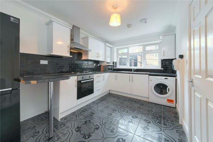 2 Bedroom Bungalow To Rent In Tancred Road, Harringay, London, N4