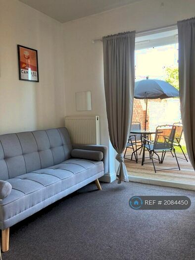 2 Bedroom Flat To Rent In Cheviot Gardens, London, NW2