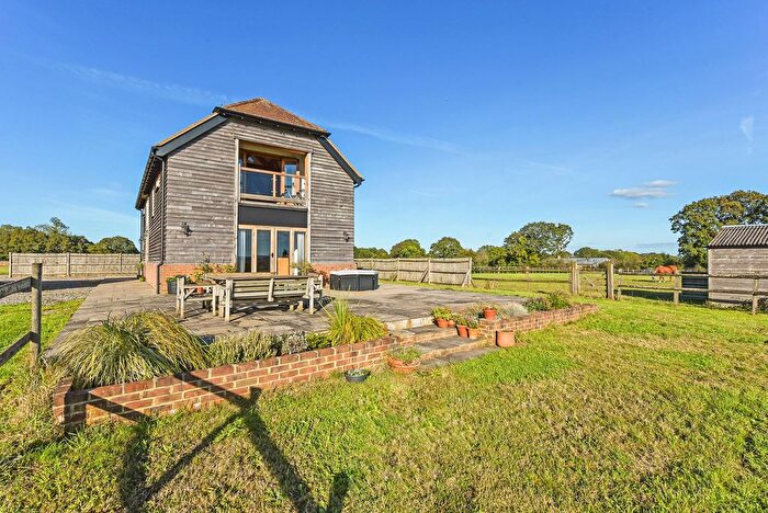 3 Bedroom Detached House For Sale In West Chiltington Lane, Coneyhurst, RH14