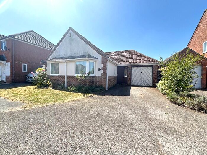 2 Bedroom Detached Bungalow For Sale In St. Stephens Drive, Chatteris, Cambs., PE16