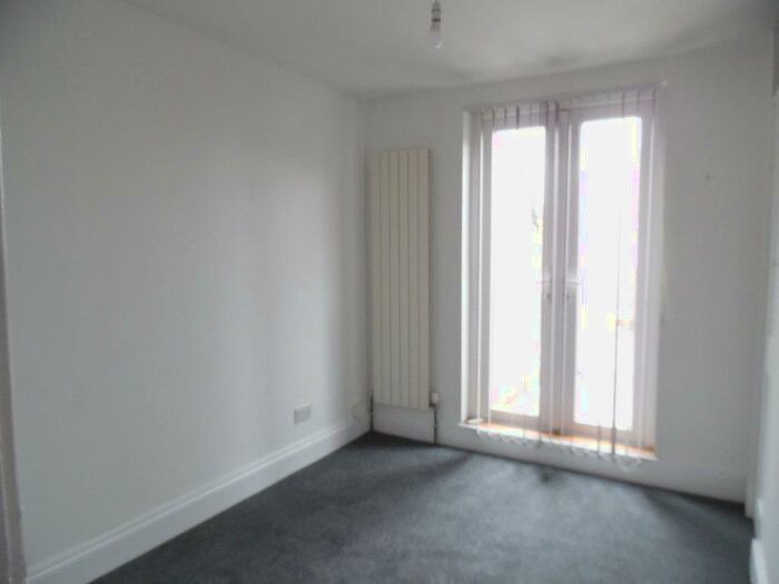 1 Bedroom Flat To Rent In South Parade, Skegness, PE25