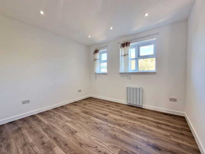 2 Bedroom Flat To Rent In Merrivale Mews, Tavistock Road, West Drayton, UB7