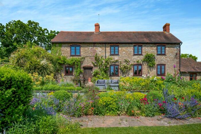 4 Bedroom Detached House For Sale In Nottswood Hill, Longhope, GL17