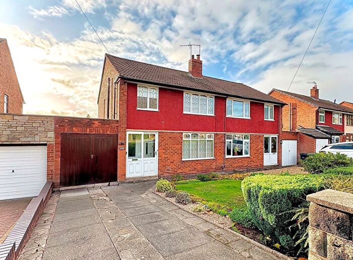 3 Bedroom Semi-Detached House For Sale In Shaw Road, Wolverhampton, WV14
