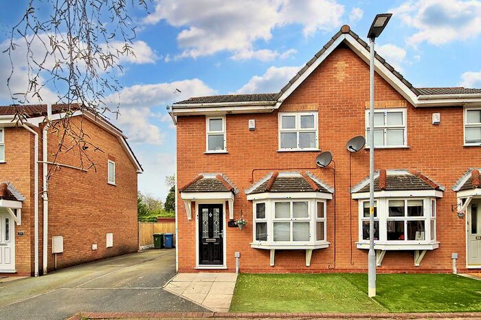 3 Bedroom Semi-Detached House To Rent In Lamerton Close, Penketh, WA5