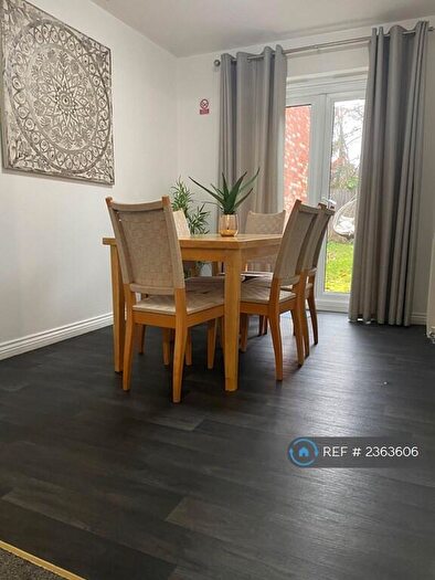 4 Bedroom Semi-Detached House To Rent In Scott Close, Stratford-Upon-Avon, CV37