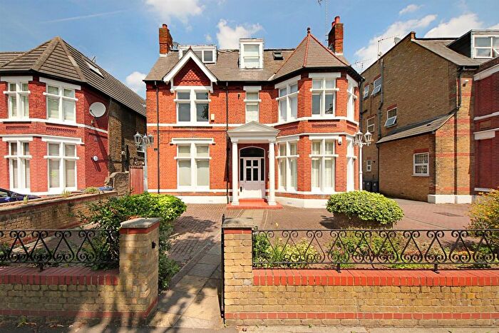 1 Bedroom Flat To Rent In Hamilton Road, W5