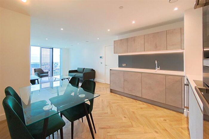 2 Bedroom Apartment To Rent In Elizabeth Tower, M15