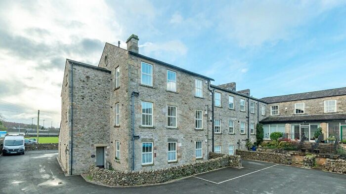 2 Bedroom Apartment For Sale In Raines Road, Giggleswick, BD24