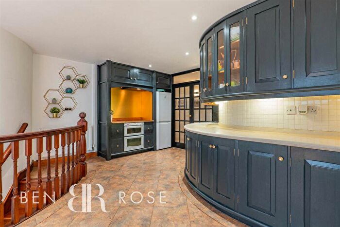 5 Bedroom Detached House For Sale In Hoggs Lane, Chorley, PR7