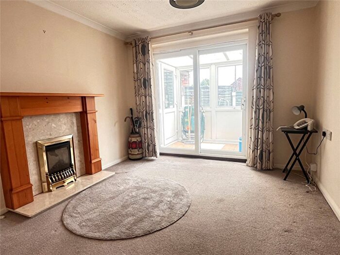 1 Bedroom Bungalow For Sale In Shaw Road, Monkmoor, Shrewsbury, Shropshire, SY2