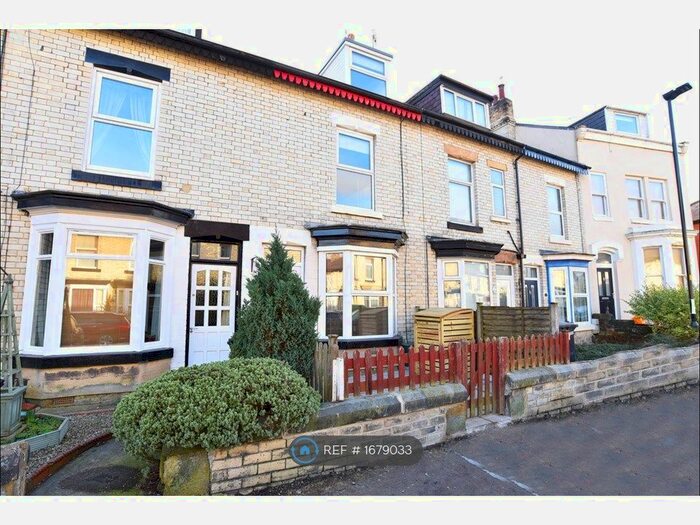 2 Bedroom Terraced House To Rent In Chatsworth Place, Harrogate, HG1