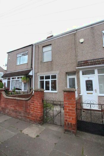 3 Bedroom Terraced House To Rent In Hart St, Cleethorpes, DN35