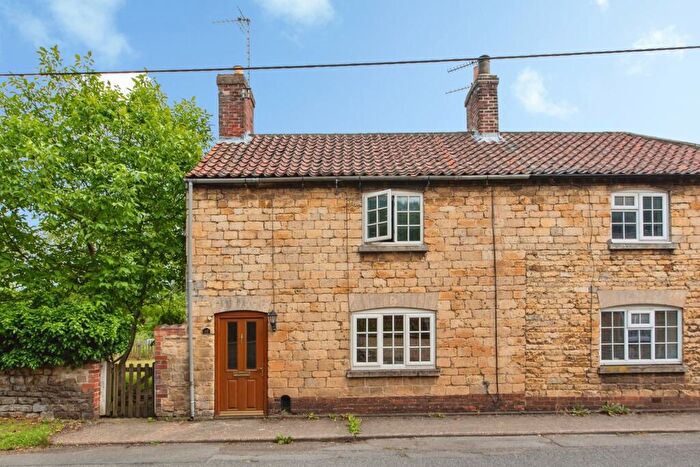 2 Bedroom Semi-Detached House For Sale In High Street, Leadenham, Lincoln, Lincolnshire, LN5