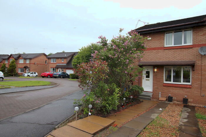 2 Bedroom Semi-Detached House To Rent In Birchend Place, Germiston, G21