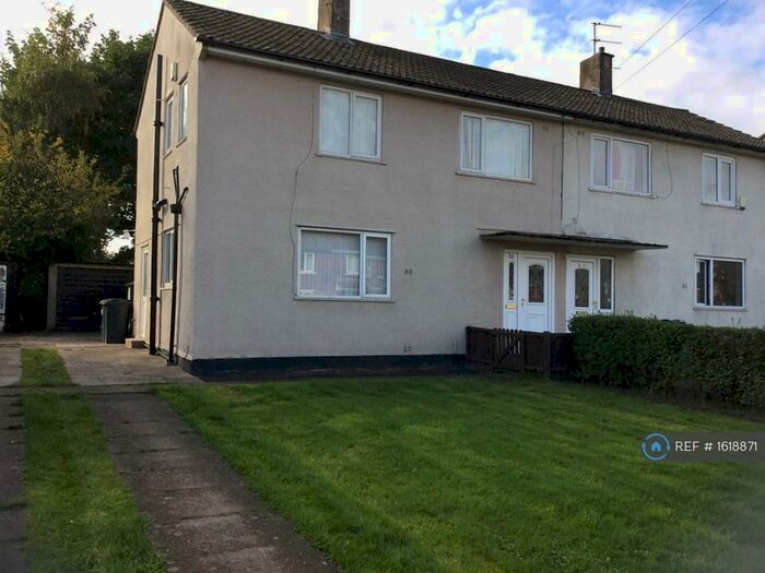 3 Bedroom Semi-Detached House To Rent In Clay, Doncaster, DN11