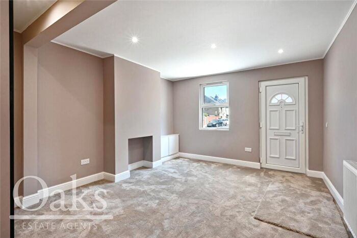 2 Bedroom Terraced House For Sale In Cross Road, East Croydon, CR0