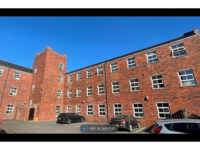 1 Bedroom Flat To Rent In Commercial Street, Morley, Leeds, LS27