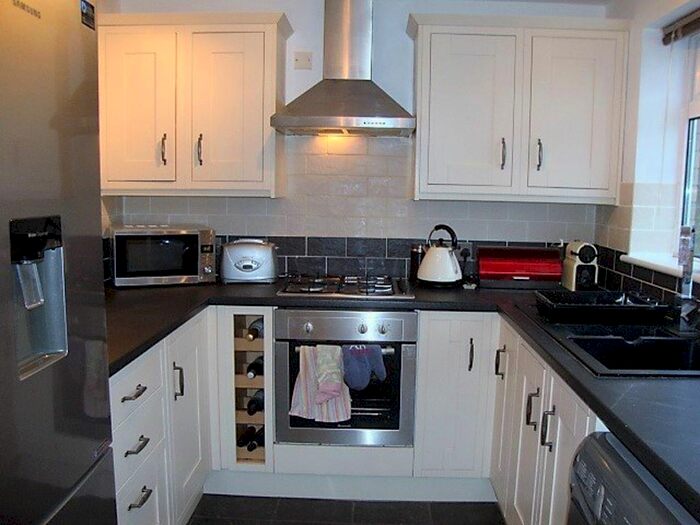 2 Bedroom Terraced House To Rent In Laburnam Close, Undy, NP26