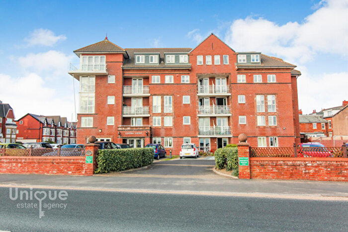 2 Bedroom Apartment For Sale In Lystra Court, - South Promenade, Lytham St. Annes, FY8
