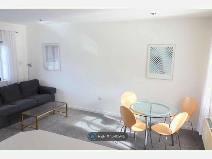 1 Bedroom Semi-Detached House To Rent In Nine Acre Drive, Corsham, SN13